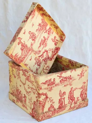 19th century French lace box in red toile de jouy fabric 14½" square