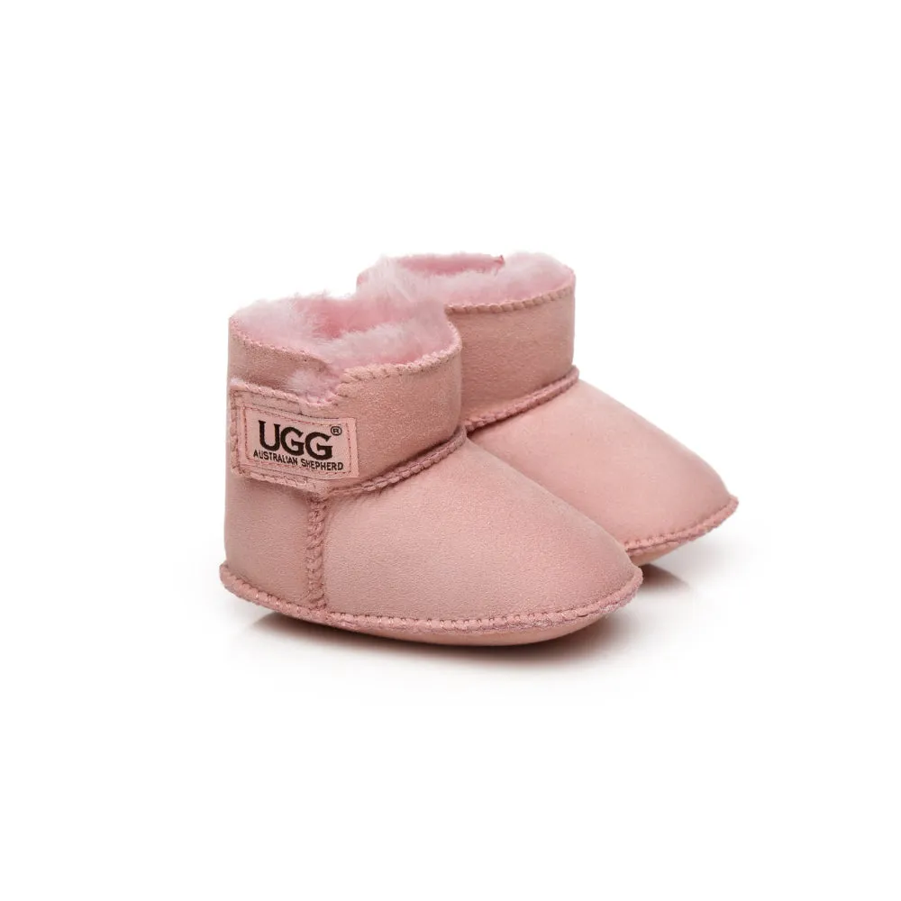 Australian Shepherd® Erin Australian Sheepskin Baby Booties Cradle