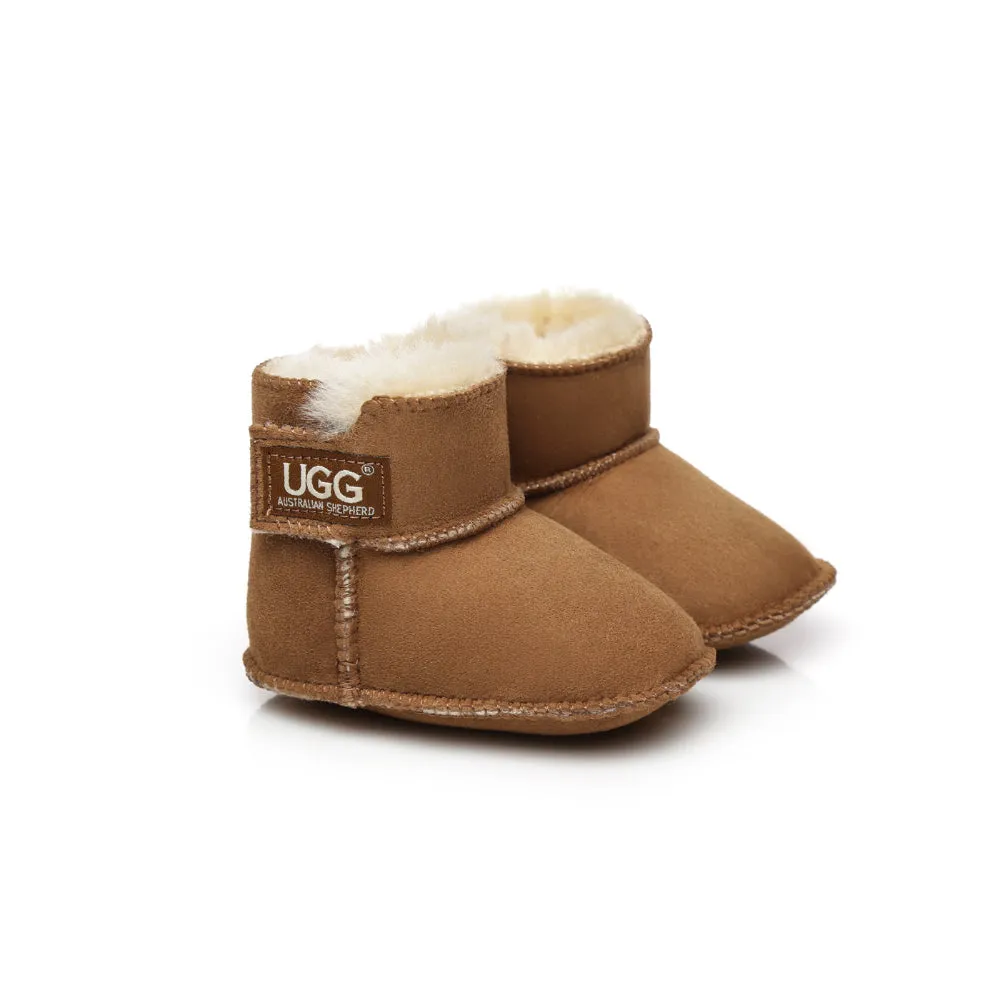 Australian Shepherd® Erin Australian Sheepskin Baby Booties Cradle