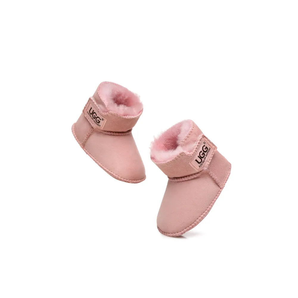 Australian Shepherd® Erin Australian Sheepskin Baby Booties Cradle