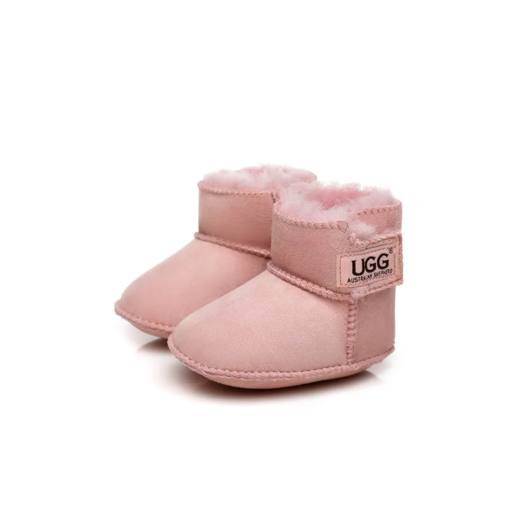 Australian Shepherd® Erin Australian Sheepskin Baby Booties Cradle