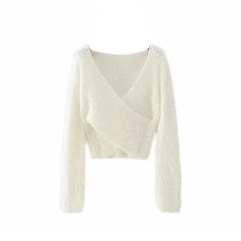 Loose-fitting Knitted V-Neck Cropped Top Sweater