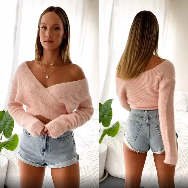 Loose-fitting Knitted V-Neck Cropped Top Sweater