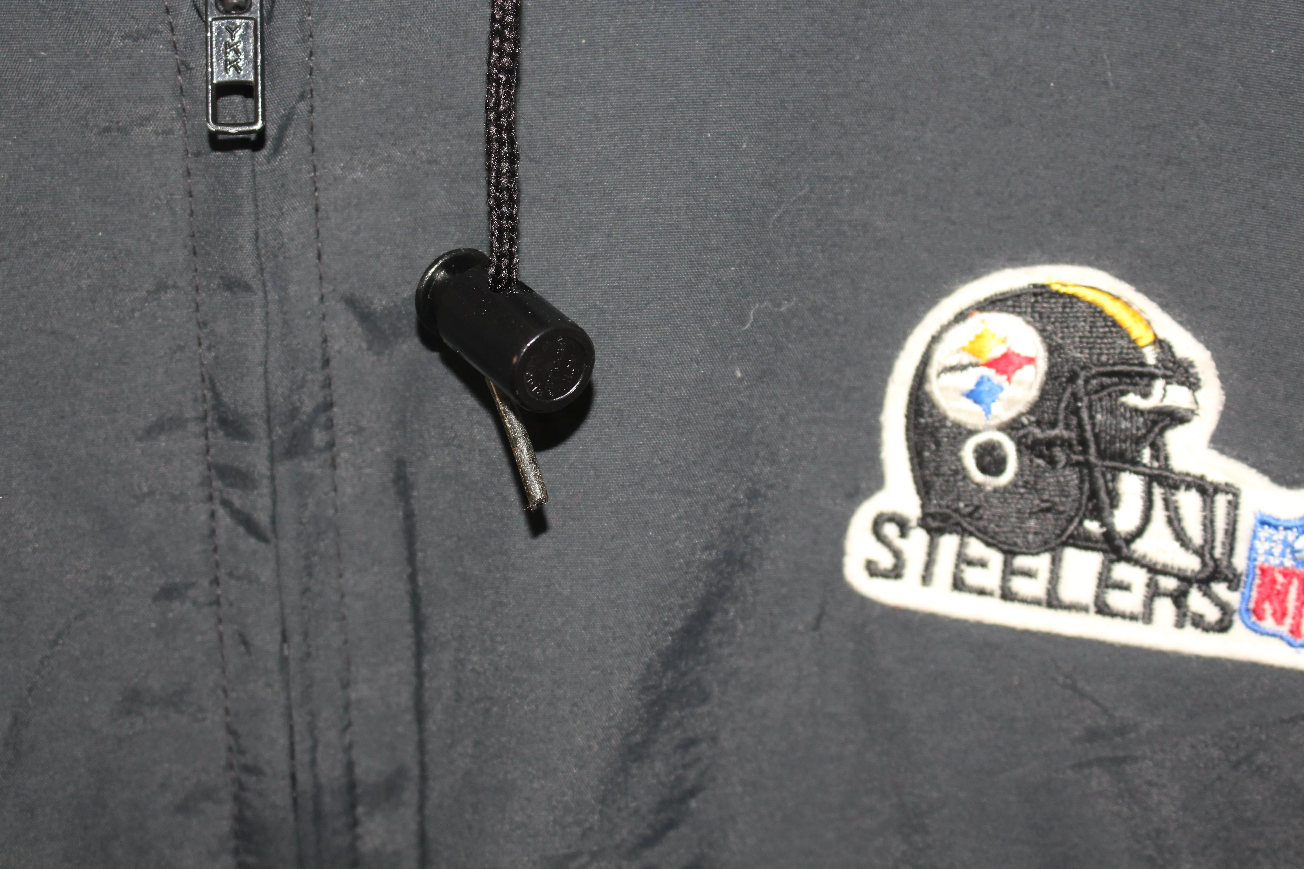 Pittsburgh Steelers Zubaz Puffer (XL)