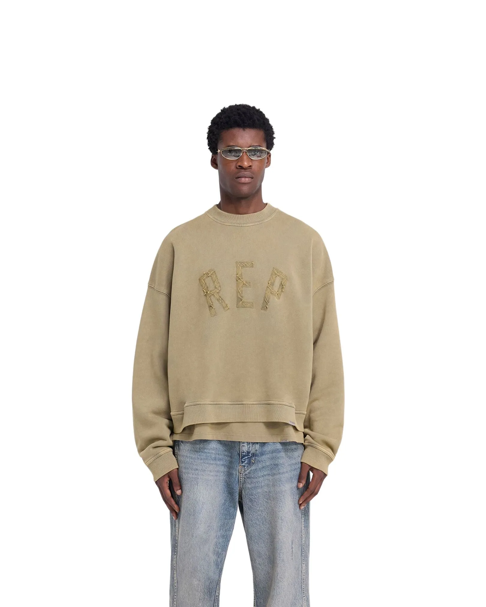 Rep Applique Sweater - Fawn