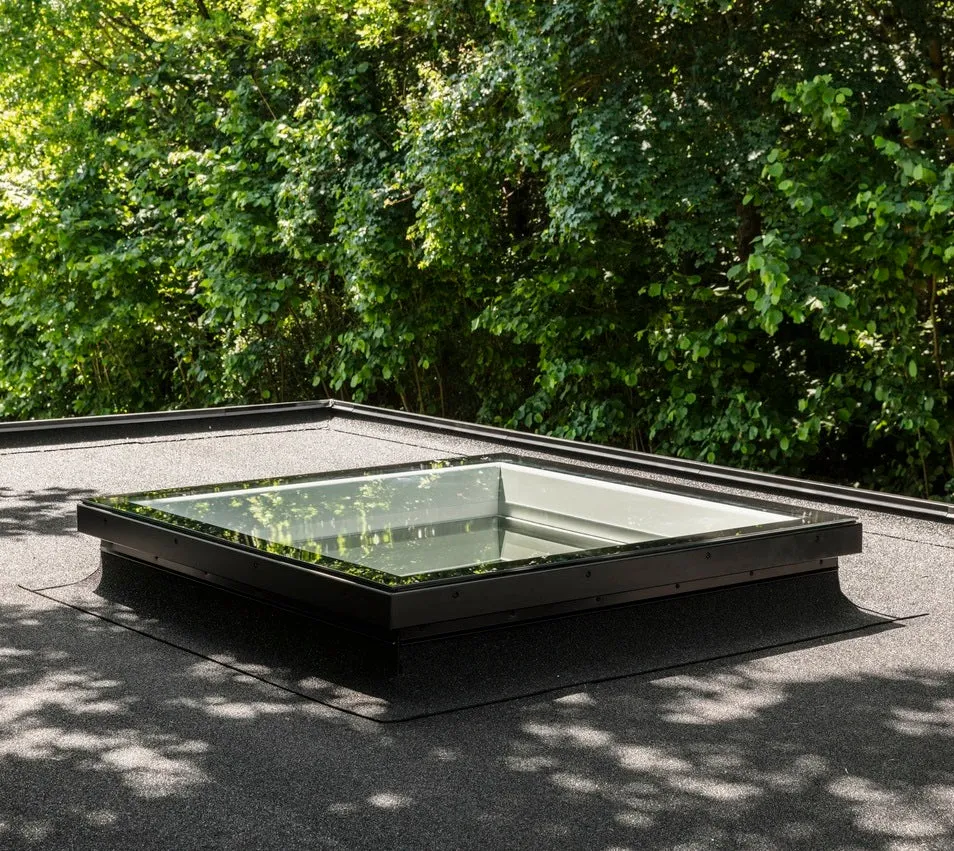 VELUX CFU 090060 S00M Fixed Flat Glass Rooflight Package 90 x 60 cm (Including CFU Triple Glazed Base & ISU Flat Glass Top Cover)